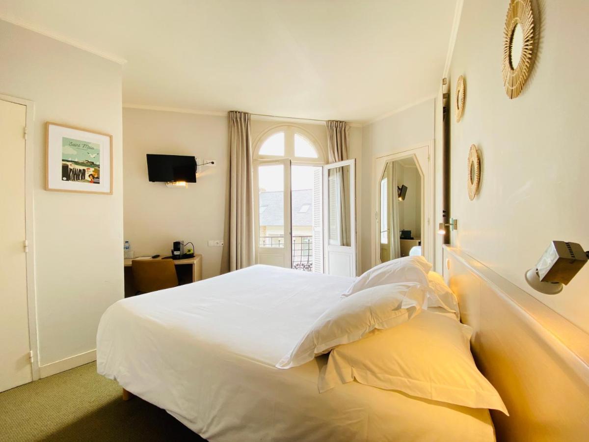 Hotel Du Parc ดีนาร์ ภายนอก รูปภาพ