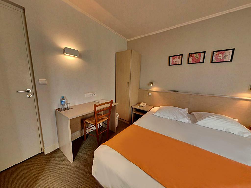 Hotel Du Parc ดีนาร์ ภายนอก รูปภาพ
